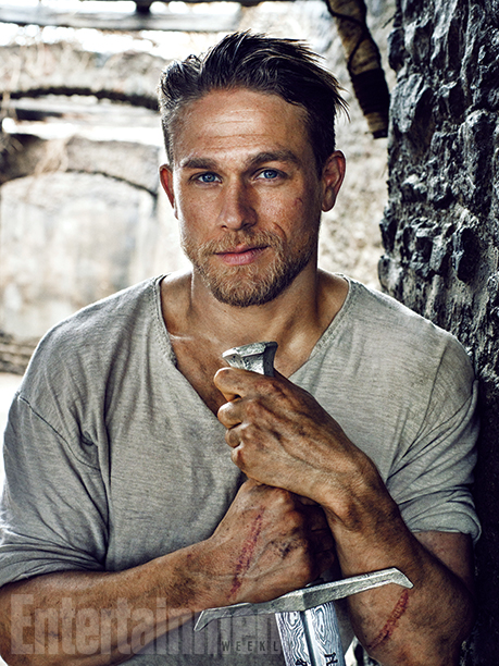 Charlie-Hunnam-King-Arthur-1374-08