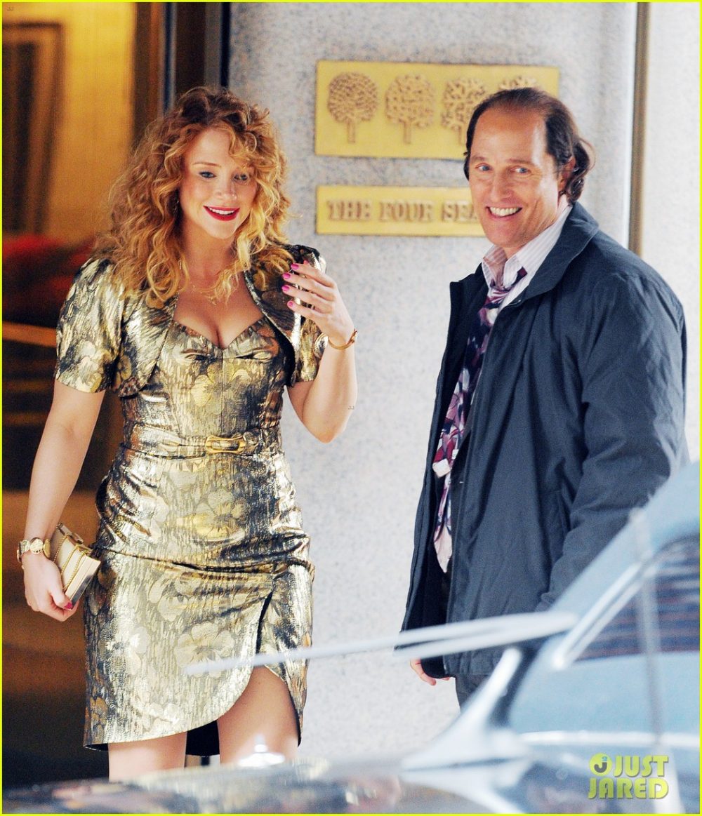 Bryce Dallas Howard and Matthew McConaughey share the cameras for 'Gold'