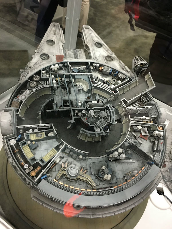 Millennium Falcon QMx 5