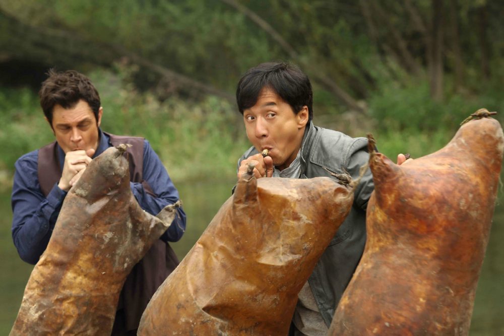 skiptrace-2016-movie-still-10