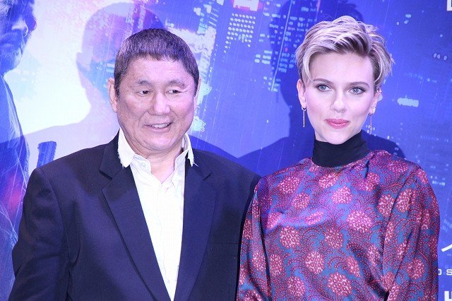 Takeshi Kitano e Scarlett Johansson