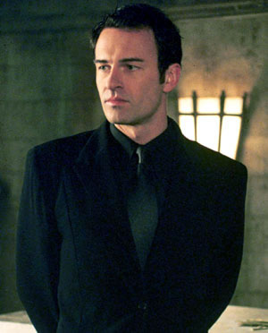 Julian McMahon Julian McMahon