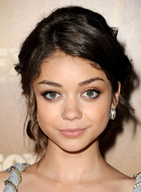 Sarah-Hyland-the-62nd-Annual-Primetime-Emmy-Awards-modern-family-15163516-436-594