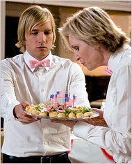 Ryan Hansen e Jane Lynch