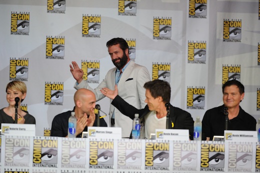 james-purefoy-the-following-comic-con-2013-appearance-fox