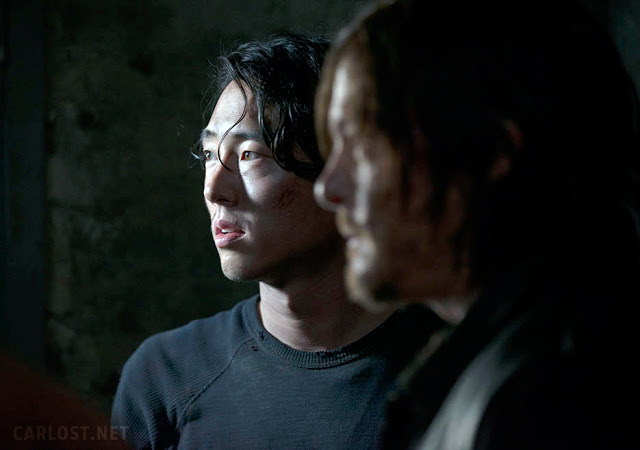 The Walking Dead 5 - nuove still - Glenn e Daryl