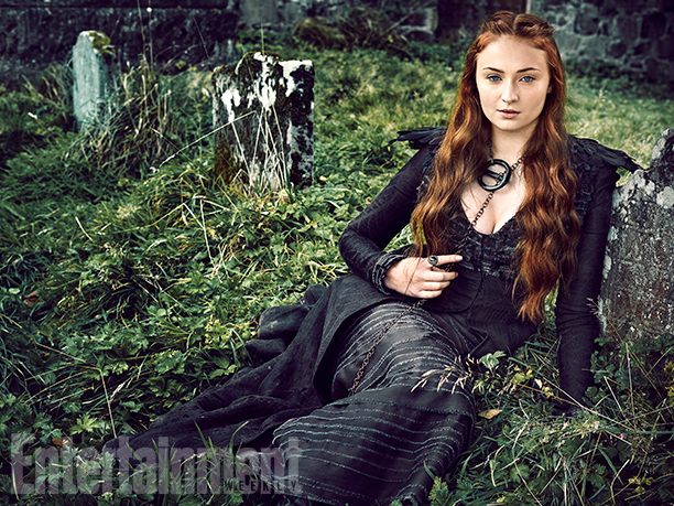 Sophie Turner interpreta Sansa Stark. La giovane attrice ammette che questa sarà la stagione più emozionante per il suo personaggio visto che ogni azione dipenderà solo dalle sue scelte, sarà completamente indipendente. 