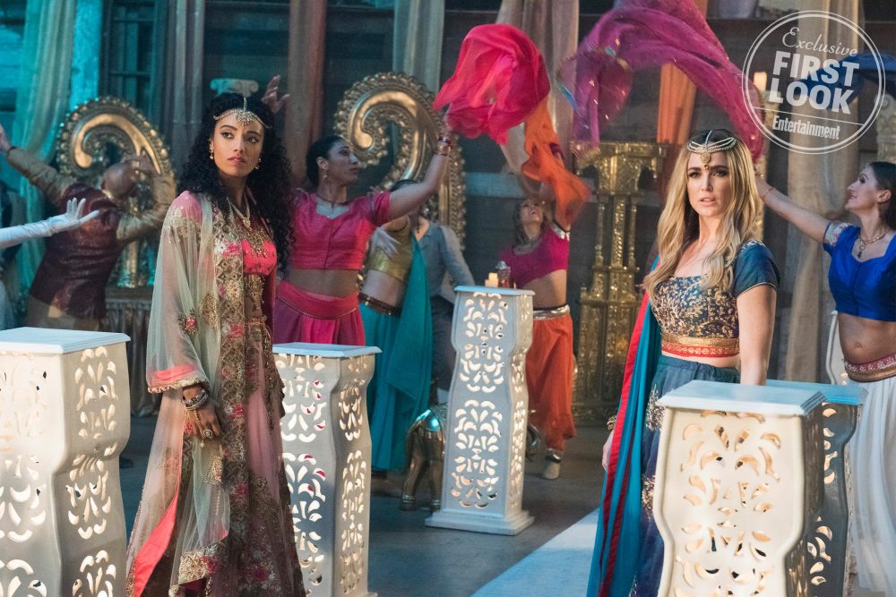 DC's Legends of Tomorrow "Seance & Sensibility" Pictured (L-R): Maisie Richardson-Sellers as Charlie and Caity Lotz as Sara Lance/White Canary