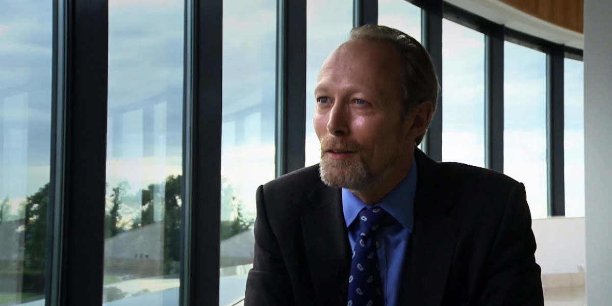 Lars Mikkelsen