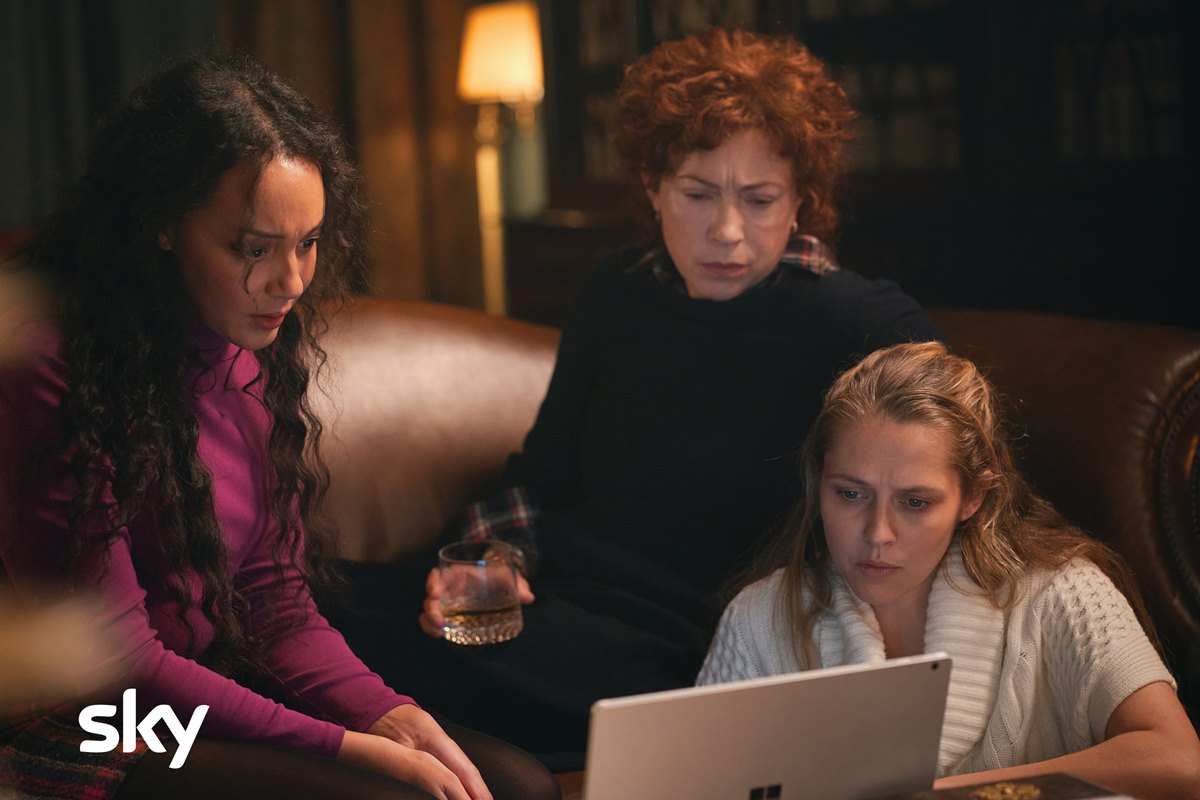 Adelle Leonce as Phoebe, Alex Kingston as Sarah Bishop and Teresa Palmer as Diana Bishop