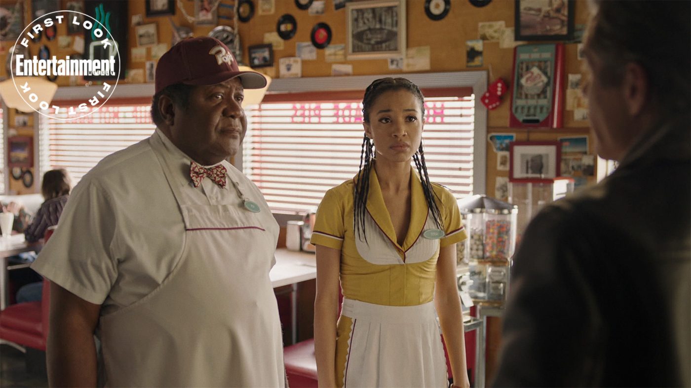 Riverdale -- “Chapter One Hundred and Six: Angels in America” -- Image Number: RVD611fg_0042r -- Pictured (L-R): Alvin Sanders as Pop Tate and Erinn Westbrook as Tabitha Tate and -- Photo: The CW -- © 2022 The CW Network, LLC. All Rights Reserved.