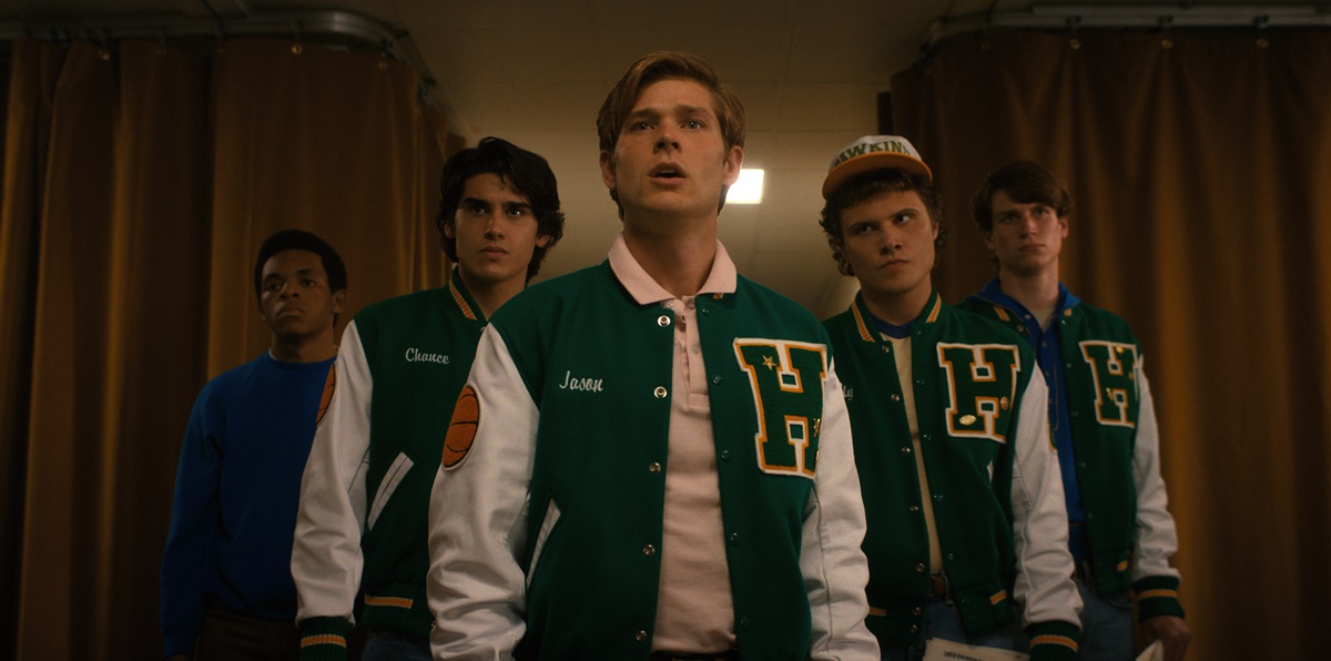 STRANGER THINGS (center) Mason Dye as Jason Cr. Courtesy of Netflix © 2022